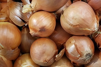 With you, bread and onions!